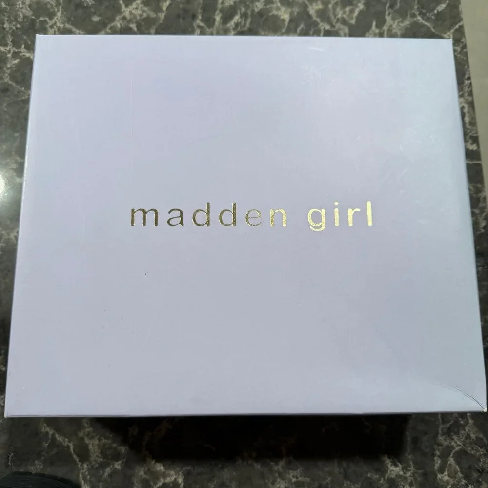 NEW Madden Girl Hayess Faux-Fur Hiker Booties - Picture 9 of 10
